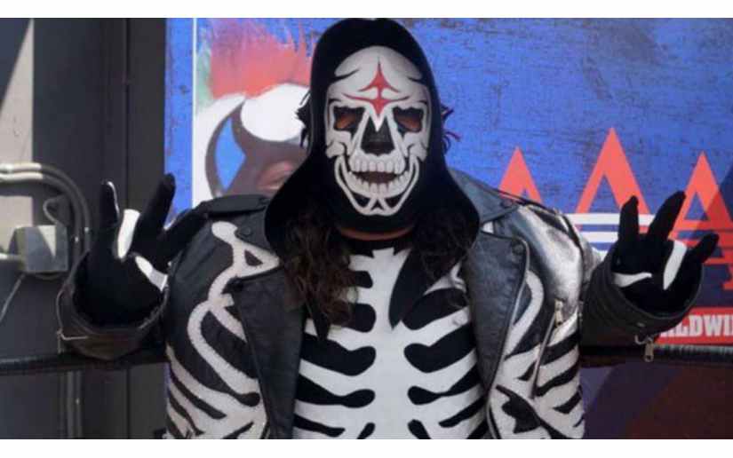 Luchador mexicano La Parka muere a los 54 años