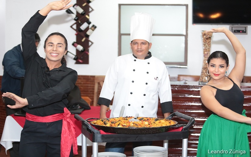 Restaurante español en el Puerto Salvador Allende amplía el menú a sus comensales