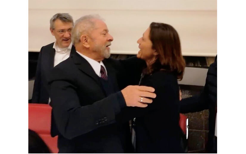 Embajadora de Nicaragua saluda a Luiz Inácio Lula, en Roma
