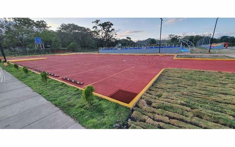 Casi listo el parque municipal de Rosita