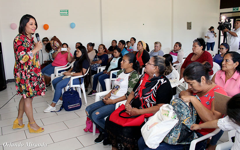 Mujeres aprueban campaña de gobierno en contra de la violencia en Nicaragua