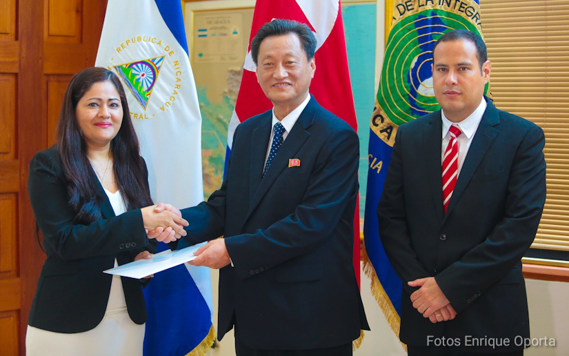 Cancillería de Nicaragua recibe copias de estilo del embajador de la República Popular Democrática de Corea