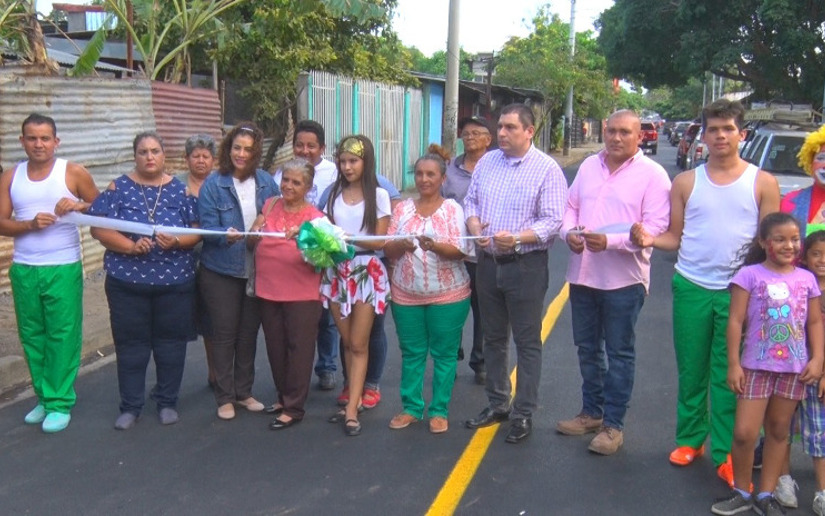 Familias del barrio Bóer estrenan calles nuevas