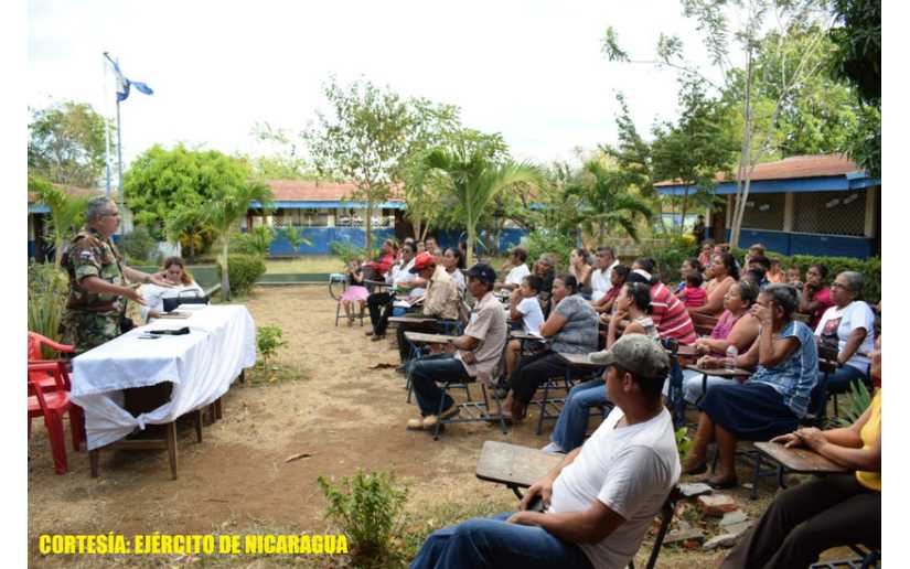 Ejército de Nicaragua se reúne con productores del municipio de Tipitapa
