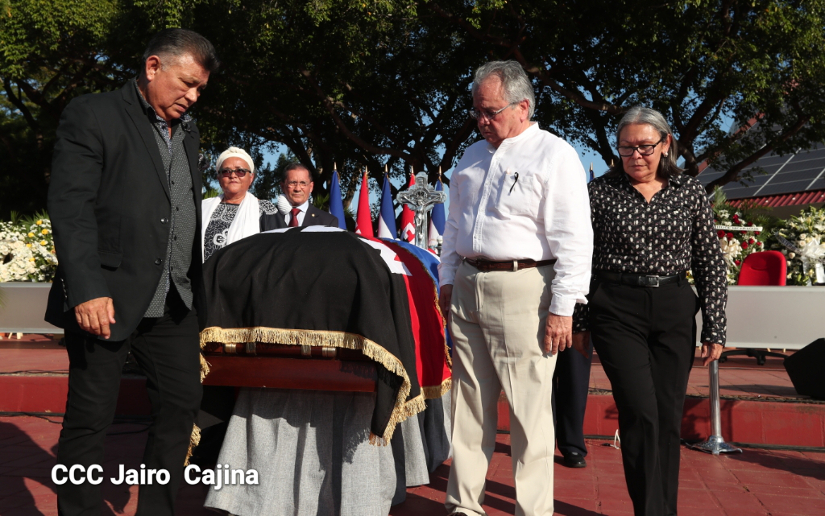 Asamblea Nacional celebra sesión solemne en homenaje al diputado Jacinto Suárez