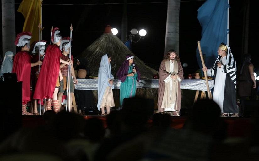 Puerto Salvador Allende recrea la vida, pasión, muerte y resurrección de Jesús