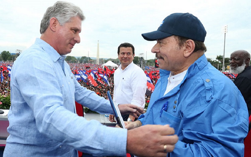 Presidente Daniel Ortega y compañera Rosario Murillo felicitan al Presidente de Cuba por su cumpleaños