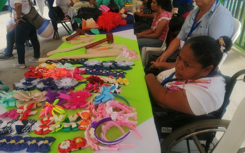 Protagonistas con discapacidad participaron en el segundo concurso de manualidades