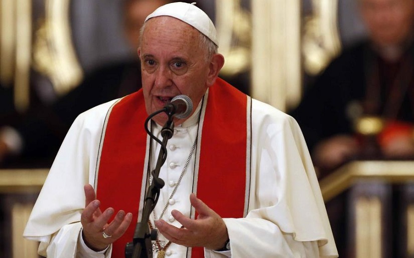 El Papa Francisco condena las noticias falsas y calumnias que causan asesinatos y martirios
