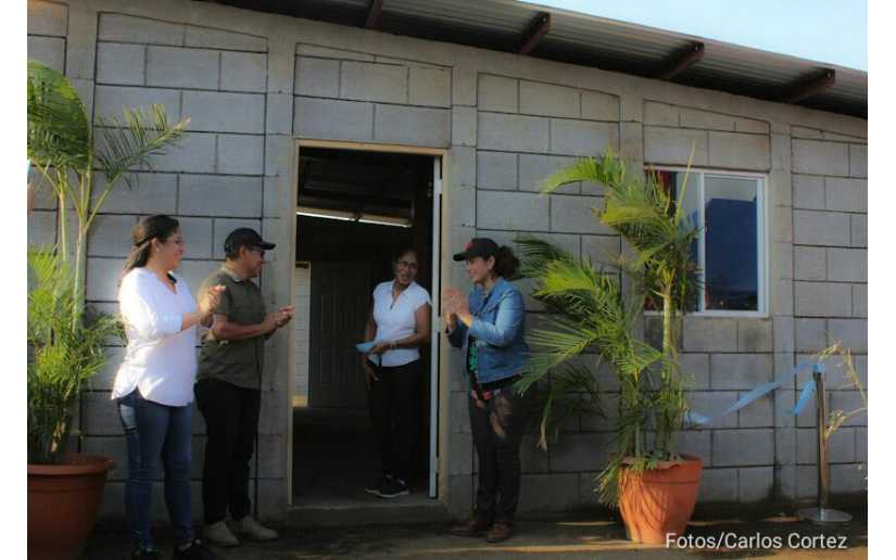 100 familias reciben su vivienda del Programa Bismarck Martínez en Villa Jerusalén