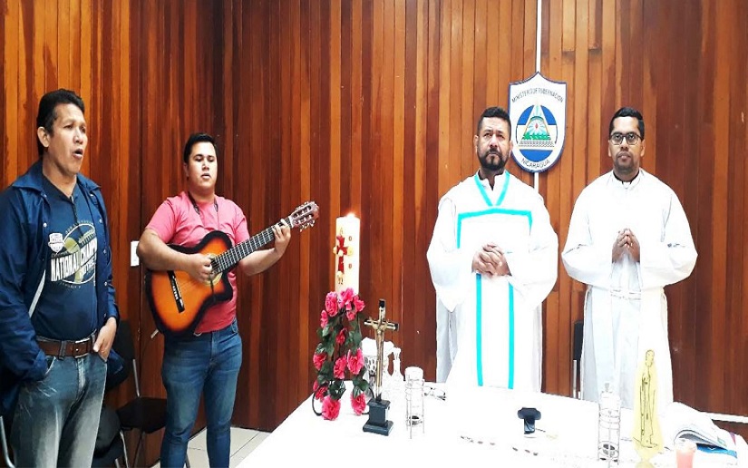 Privados de libertad de Nicaragua asisten a misa por videoconferencia