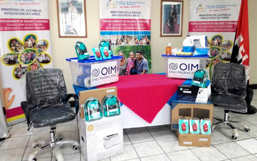 OIM entrega equipos informáticos y de higiene al Ministerio de la Familia