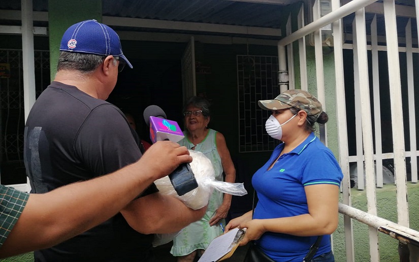 Gobierno de Nicaragua envía paquetes alimenticios a madres de Héroes y Mártires del distrito II de Managua