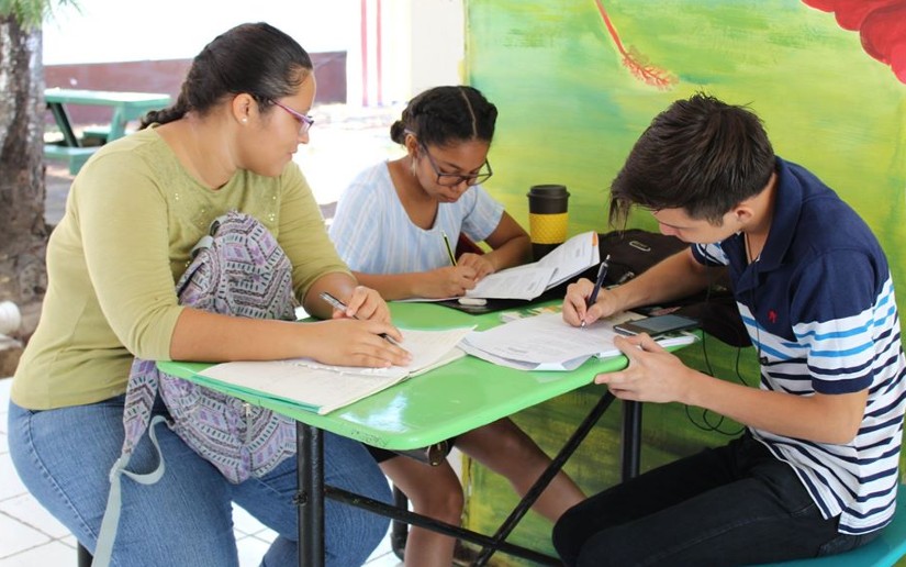 Universidad en el Campo: Una alternativa educativa, innovadora y revolucionaria