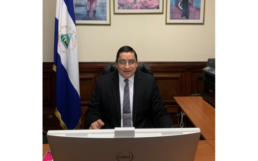 Embajador de Nicaragua en reunión con ministra de educación pública de Costa Rica