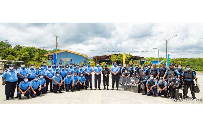Policía Nacional clausura tercer curso de técnicas de intervención policial para jefes de municipios