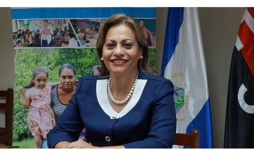 Ministerio de la Familia en conversatorio sobre Internet Segura