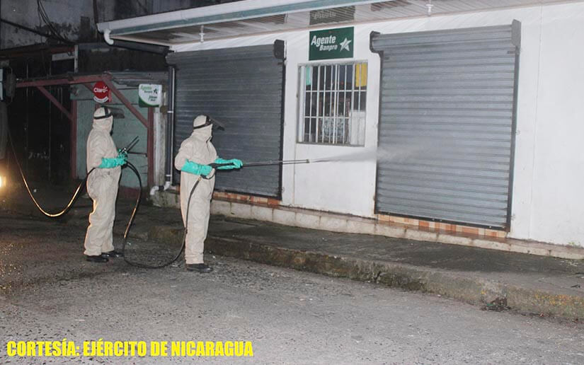 Ejército de Nicaragua desarrolla jornada de desinfección contra la covid-19 en Bluefields