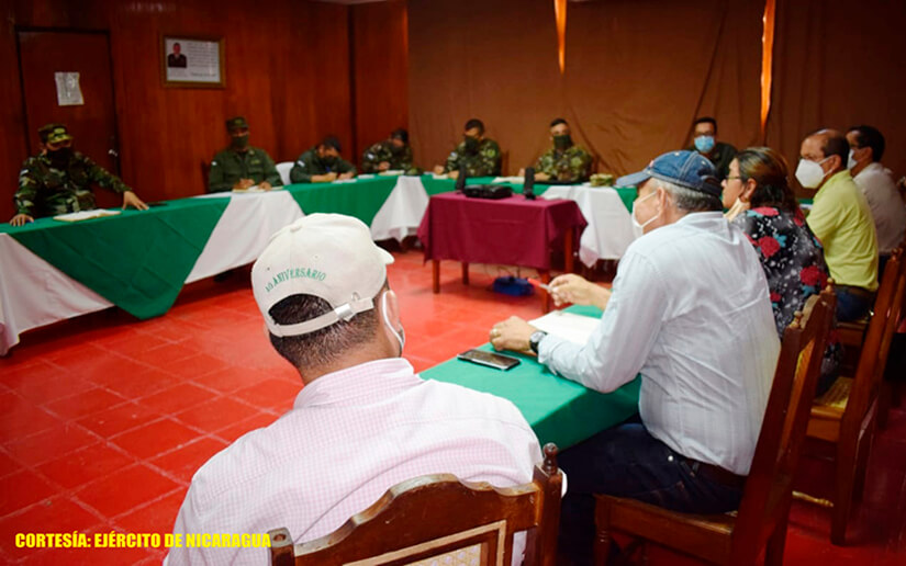 Ejército de Nicaragua participa en reunión con miembros de la Asociación de Ganaderos de Matagalpa