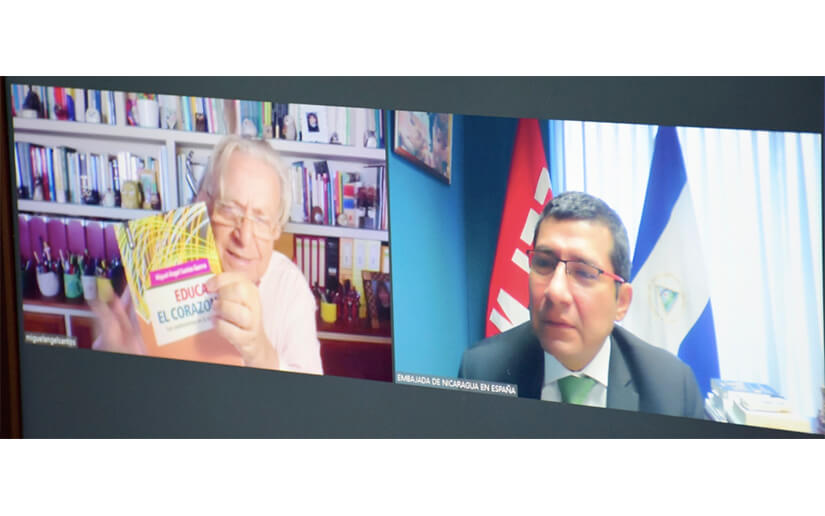 Embajador de Nicaragua en España sostiene encuentro con destacado pedagogo, escritor y conferencista