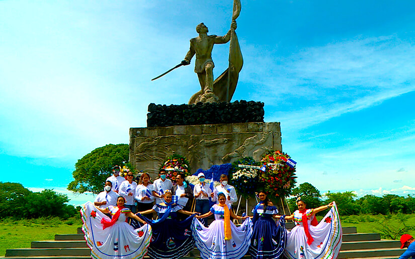 Servidores públicos siguen honrando a los héroes de la Batalla de San Jacinto