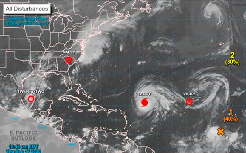 Monitorean depresión tropical 22 en aguas del golfo de México