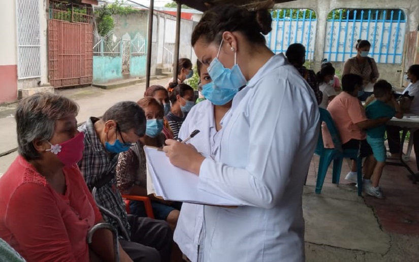 Pobladores de la Nicarao reciben atención médica especializada
