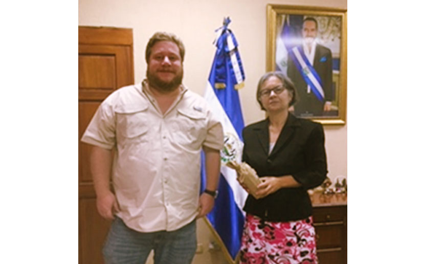  Embajador de Nicaragua en El Salvador visita al Ministro de Agricultura y Ganadería