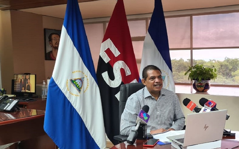 Nicaragua trabaja estrategias para fortalecer la producción y la productividad avícola y de plátanos