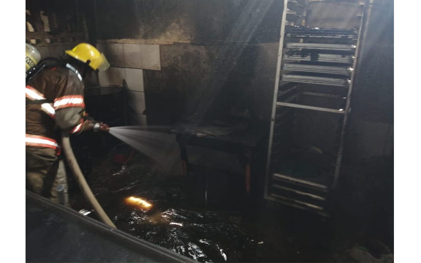 Reportan incendio en una panadería en Managua