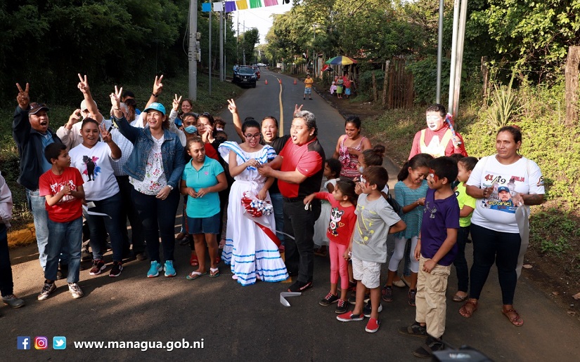 Alcaldía de Managua entrega 10 cuadras pavimentadas a pobladores de la comarca de Esquipulas 