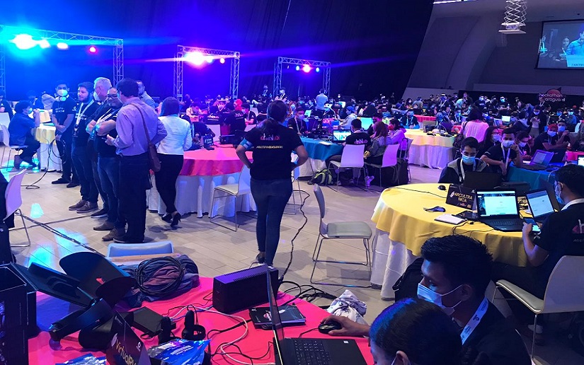 Cuarta Edición del Hackathon Nicaragua reúne a las mentes jóvenes más brillantes del país