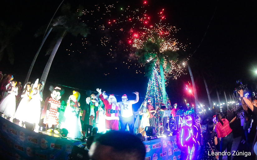 Puerto Salvador Allende da la bienvenida a la Navidad  