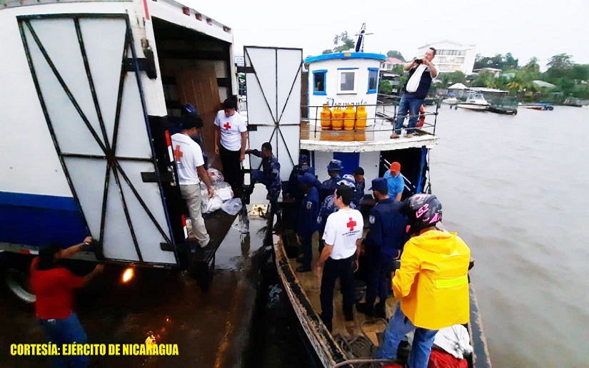 Fuerza Naval del Caribe participa en descargue y cargue de ayuda humanitaria