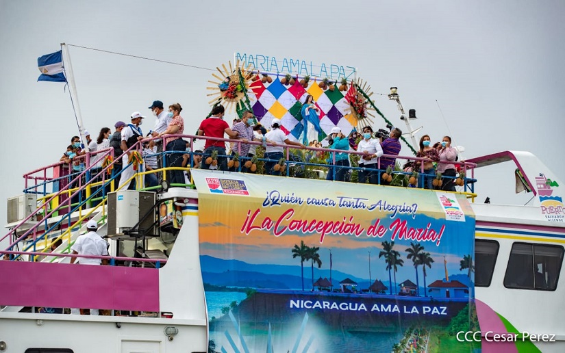 Puerto Salvador Allende rinde homenaje a la Virgen María con la tradicional Purísima Acuática
