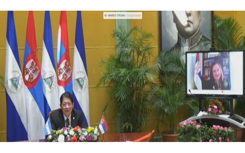 Embajadora de la República de Serbia presenta Copias de Estilo al canciller de Nicaragua