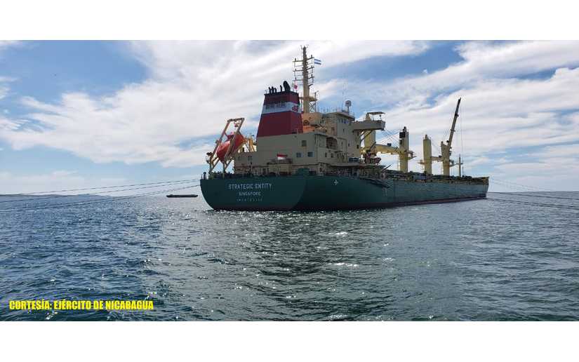Ejército brinda protección y seguridad a buques mercantes y flota pesquera en el océano Pacífico