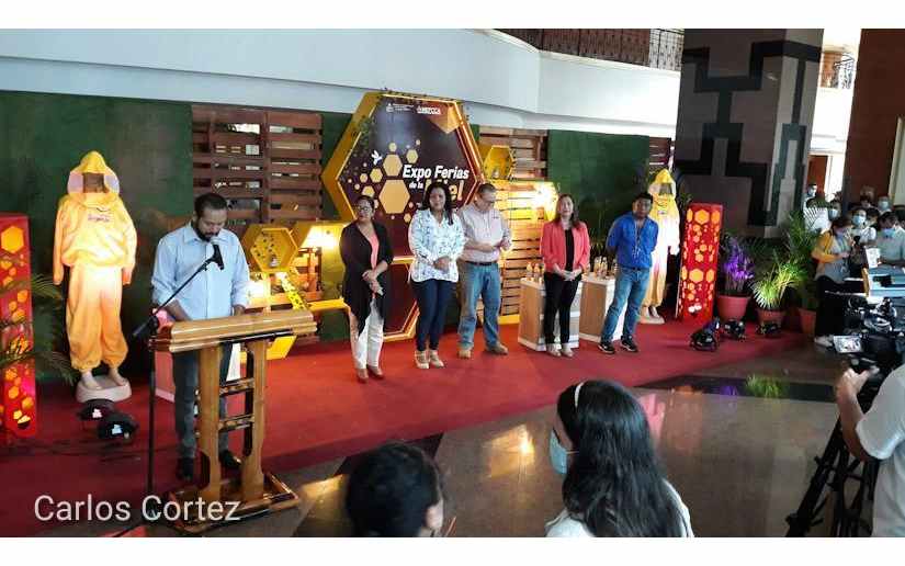 Nicaragua realiza expoferia nacional y primer congreso internacional de la miel