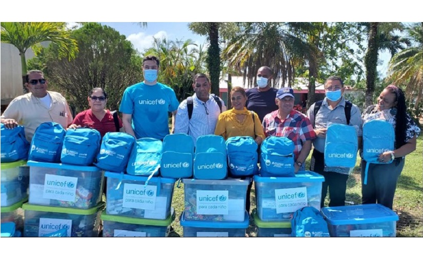 Gobierno de Nicaragua recibe de Unicef donación de 4 mil mochilas para niñez afectada por los huracanes