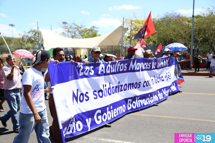 Adultos Mayores realizan caminata en apoyo a la Revolución Bolivariana de Venezuela