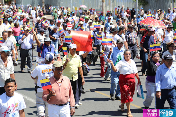 Adultos Mayores realizan caminata en apoyo a la Revolución Bolivariana de Venezuela