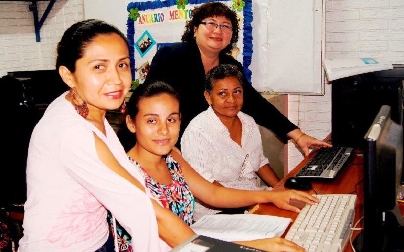 Avanza formación de docentes en uso y dominio de tecnologías educativas en Nicaragua