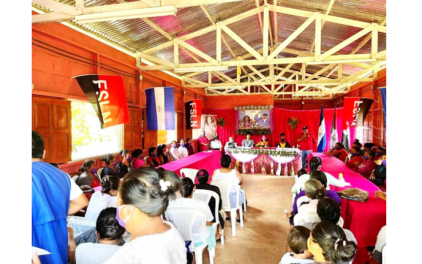 Realizan taller de artes plásticas para mujeres artesanas de Bonanza