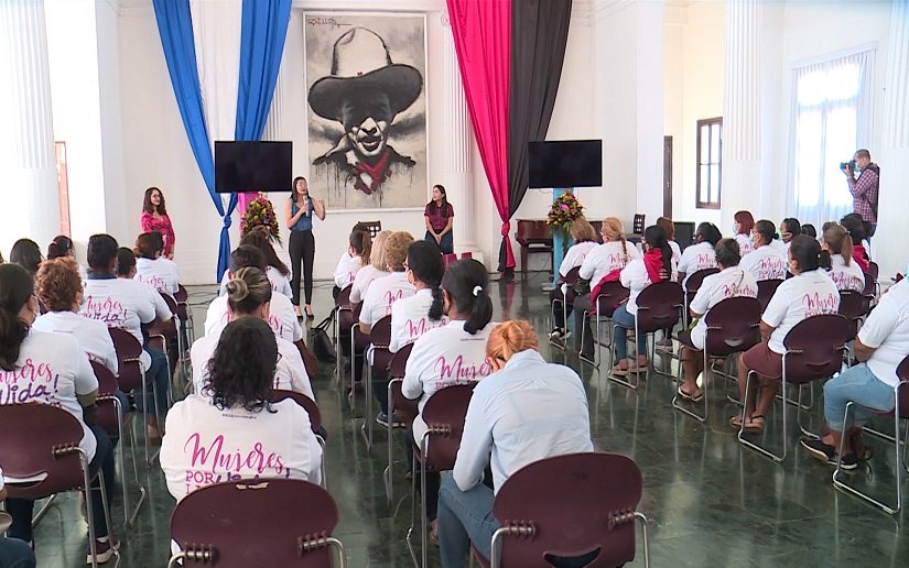 Ministerio de la Mujer realiza congreso “Mujeres por la vida, con odio nunca más”
