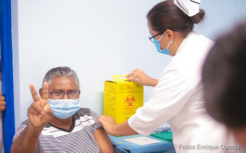 Hospital Lenin Fonseca continúa aplicando vacunas contra la Covid-19