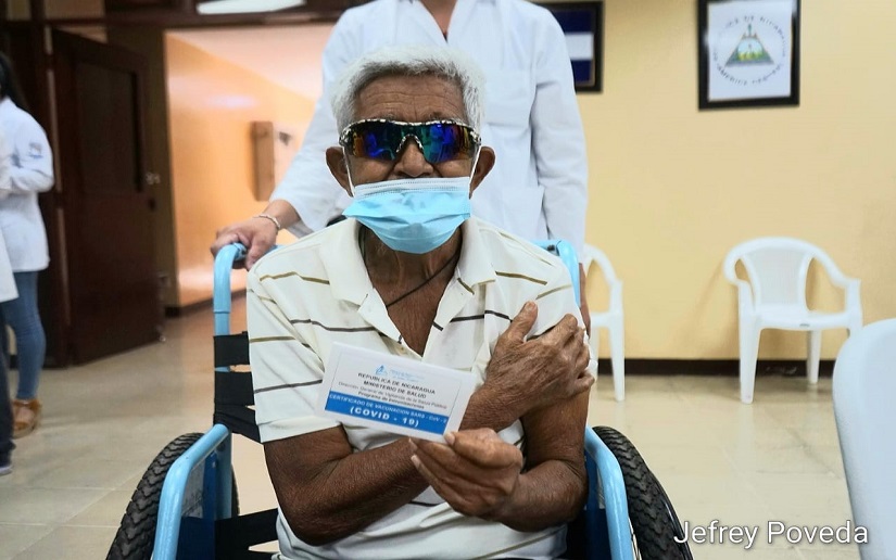 Continúa Jornada de vacunación voluntaria contra el covid 19 en el hospital Lenin Fonseca
