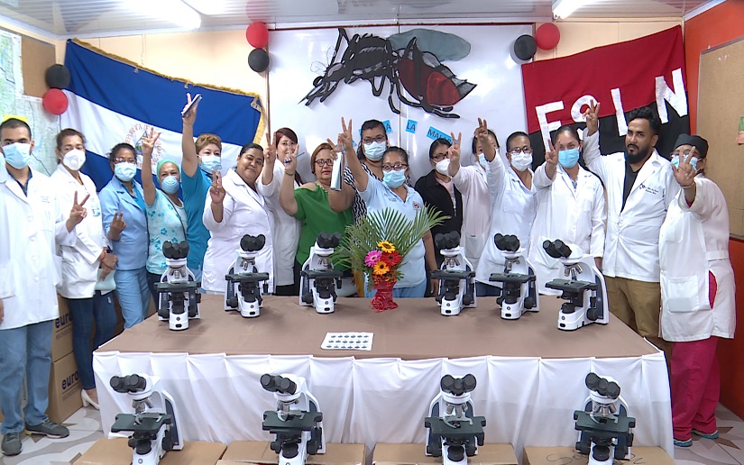Entregan microscopios a más de 20 unidades de salud en Managua