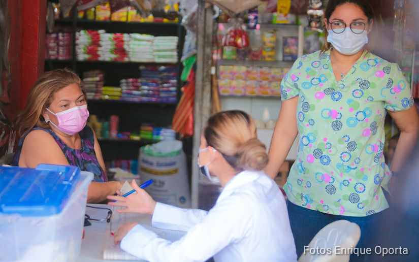 Atención médica llega al mercado Candelaria en Managua