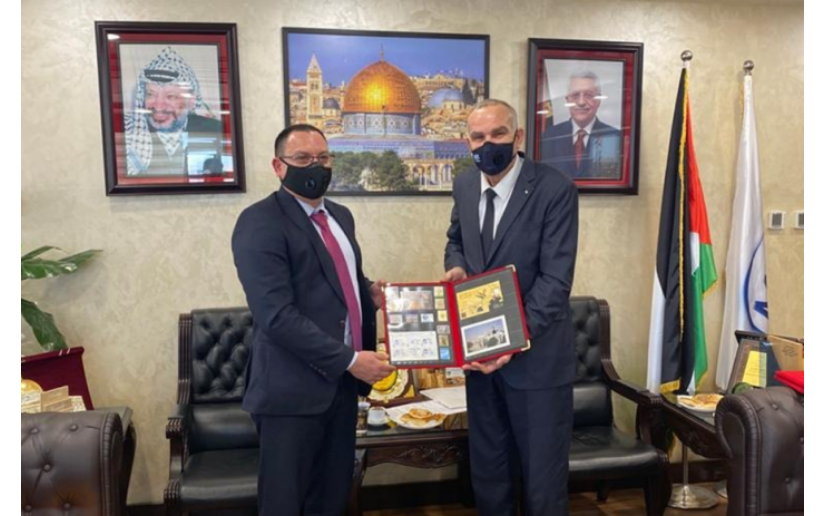 Reunión con el ministro de comunicaciones y tecnología de Palestina