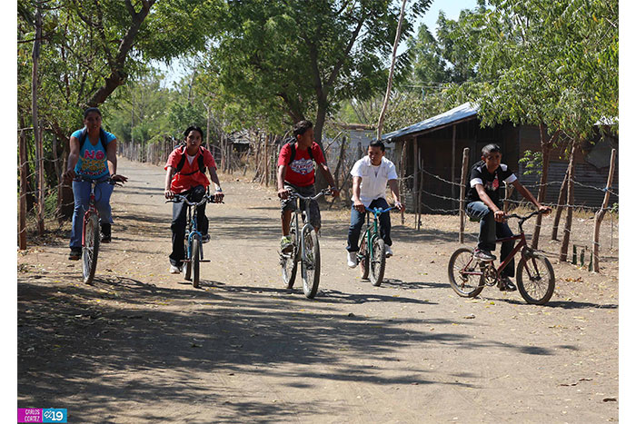 Con entusiasmo y dedicación reciben clases jóvenes de comunidades rurales en Tipitapa